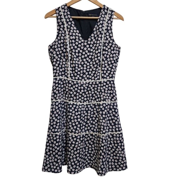 Brooks Brothers Dress Sz 8 Black Floral V Neck Sleeveless Flare Crochet Zipper - Picture 1 of 14